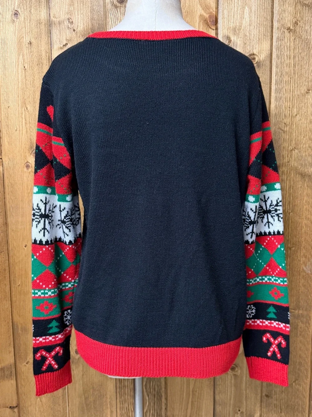 No Boundaries XL Crewneck Winter Ugly Christmas Sweater Holidays